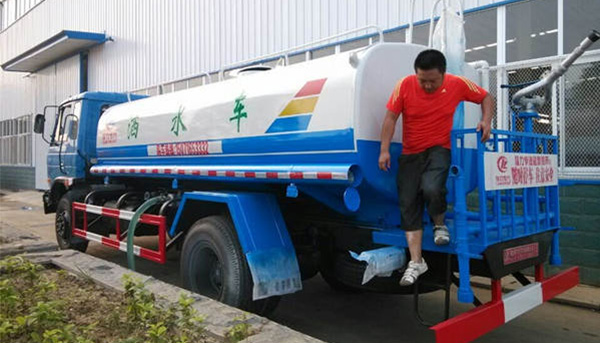 ���������l(f��)�����ջ�����ˮ܇(ch��)�V�ܺ��u(p��ng)