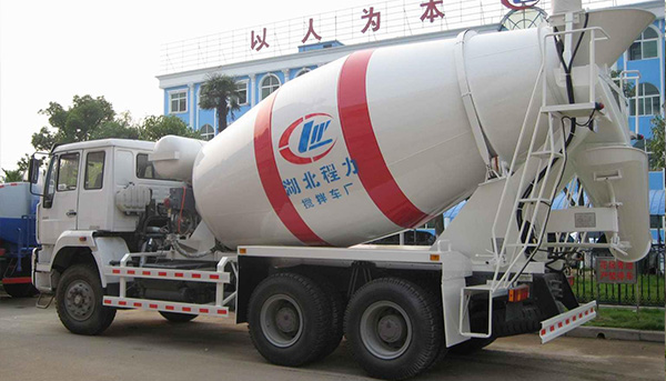 GDP���������L7.8%������������I������������