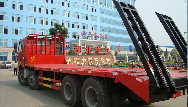 �����������Fƽ���\ݔ܇�ı��B�c��B